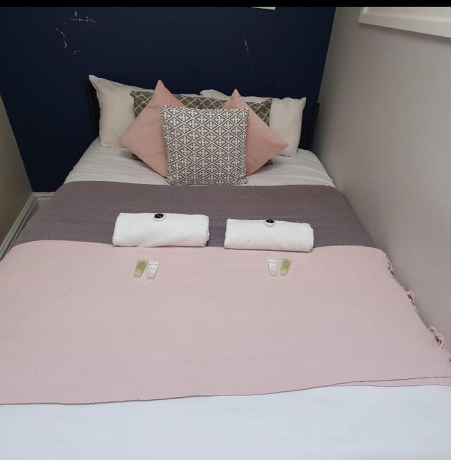 باث Stunning Hepburn Suite! المظهر الخارجي الصورة